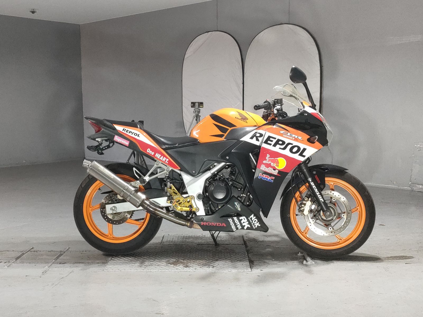 Honda CBR250R