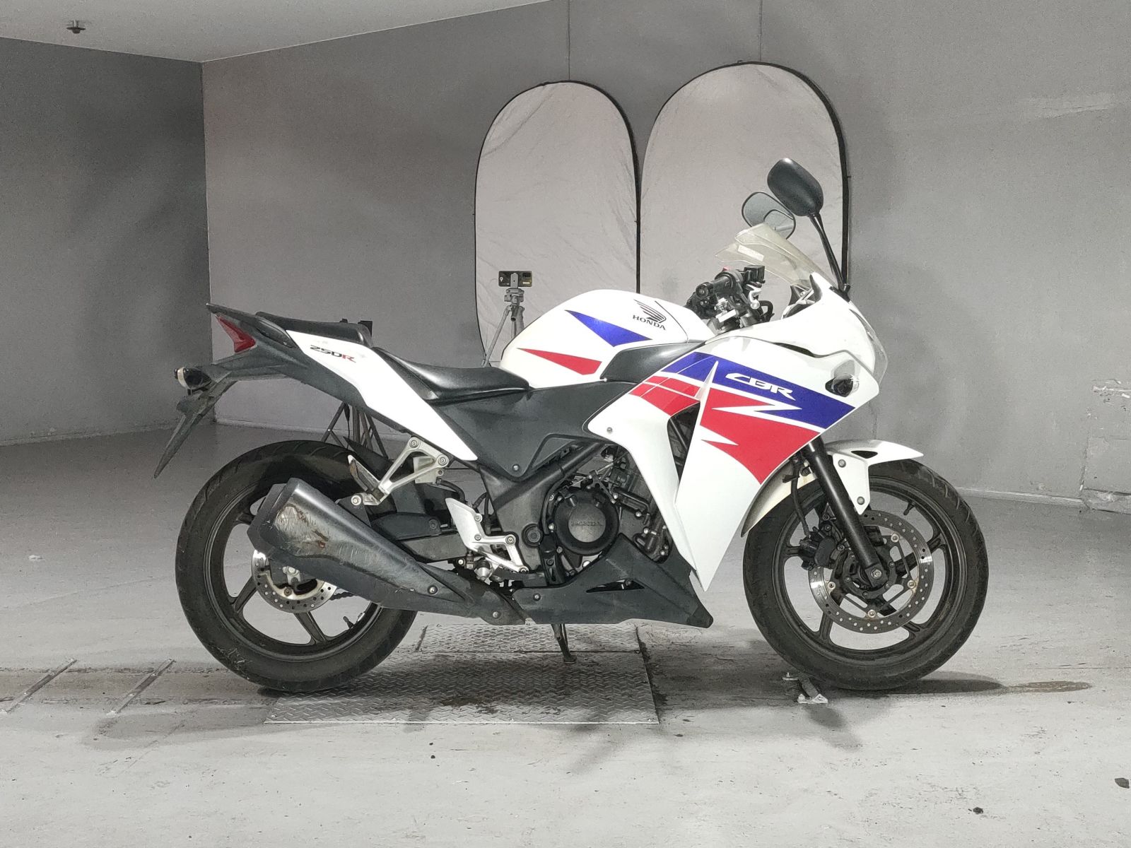 Honda CBR250R