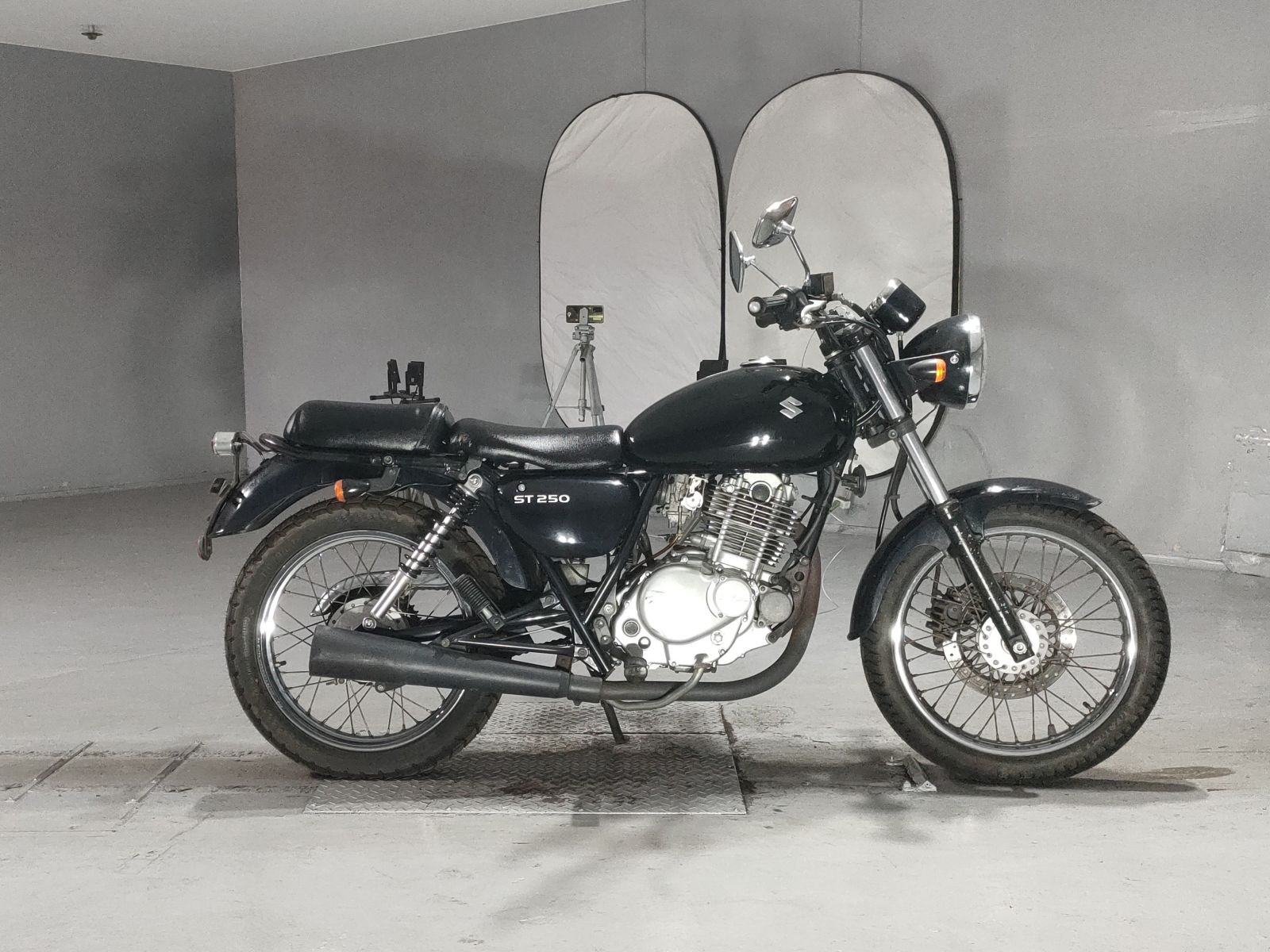 Suzuki ST250