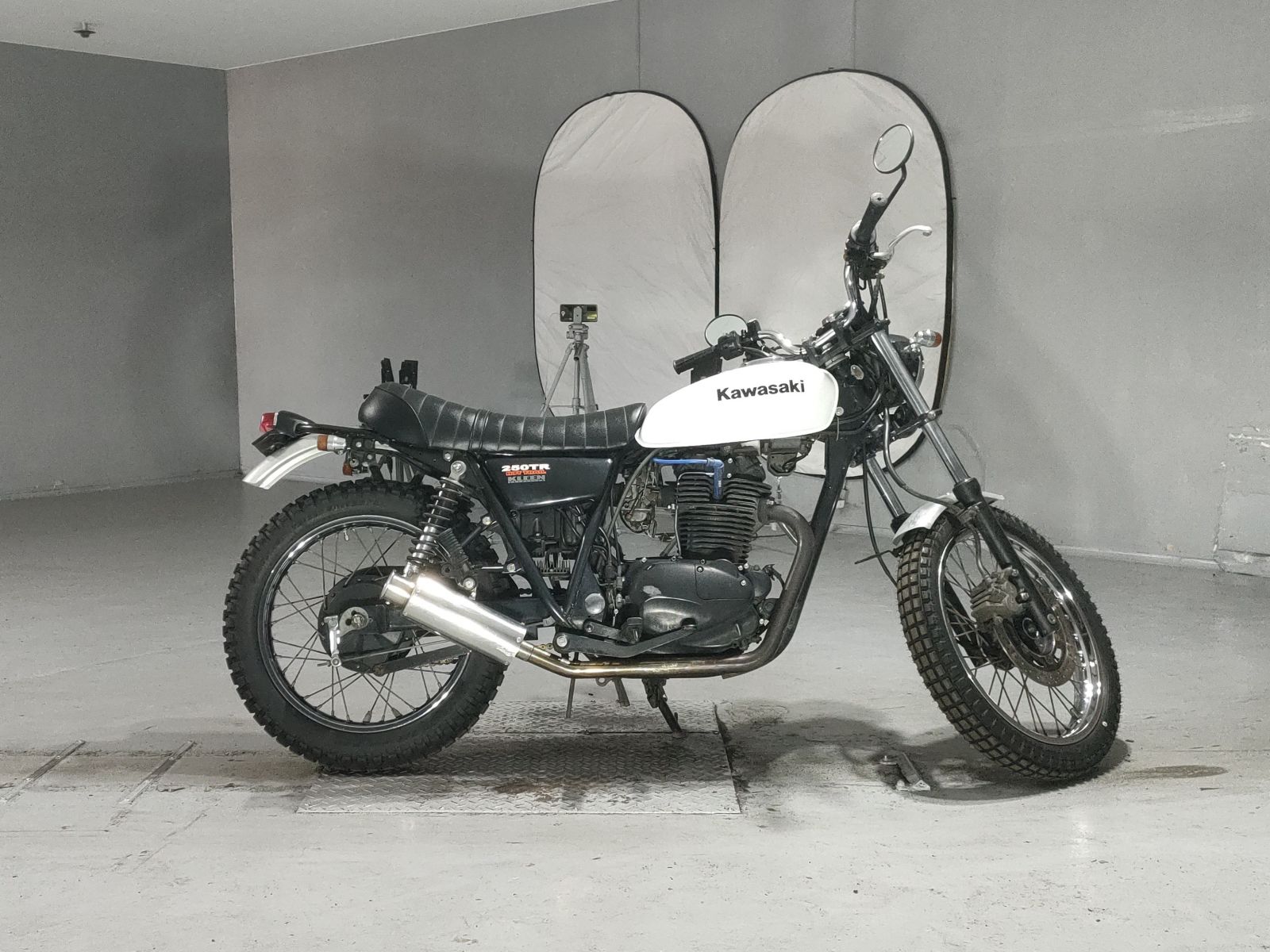 Kawasaki 250TR