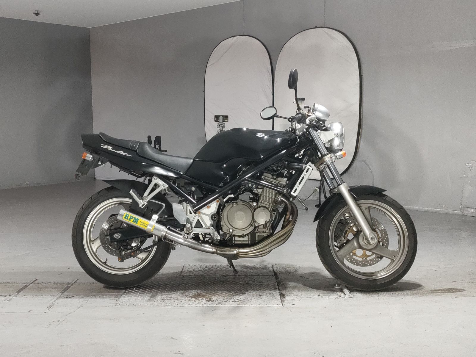 Suzuki BANDIT250-1