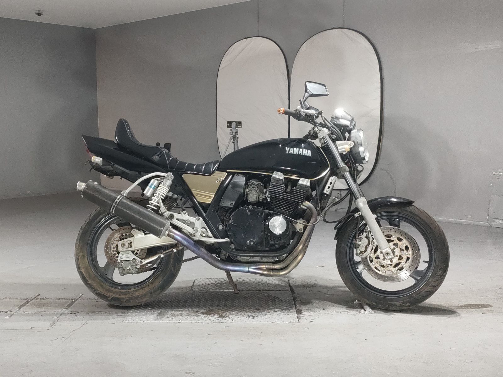 Yamaha XJR400