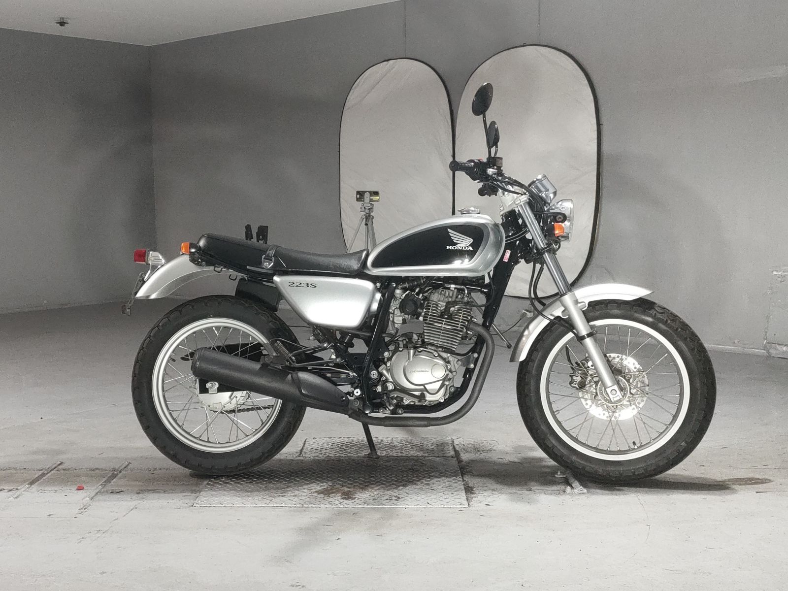 Honda CB223S