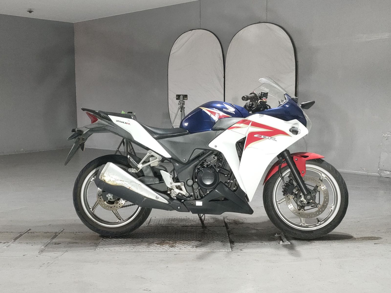 Honda CBR250R