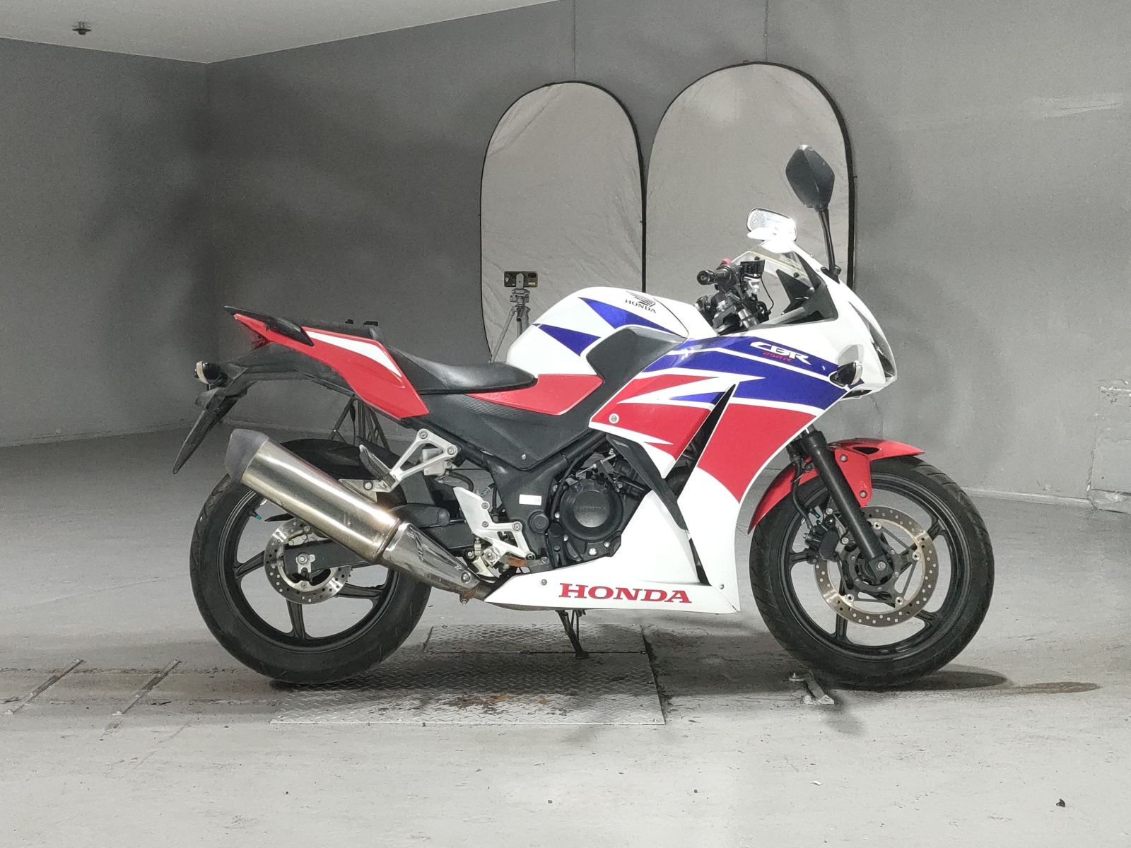 Honda CBR250R