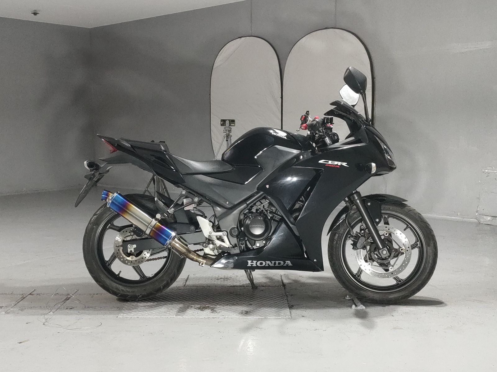 Honda CBR250R