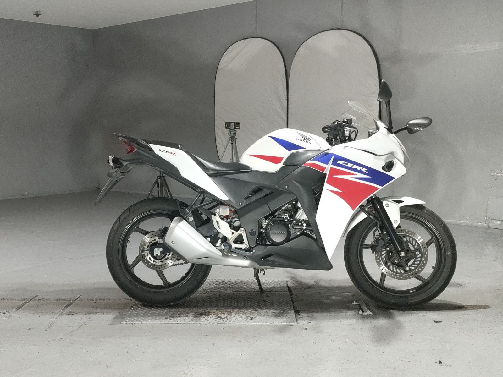 Honda CBR125R