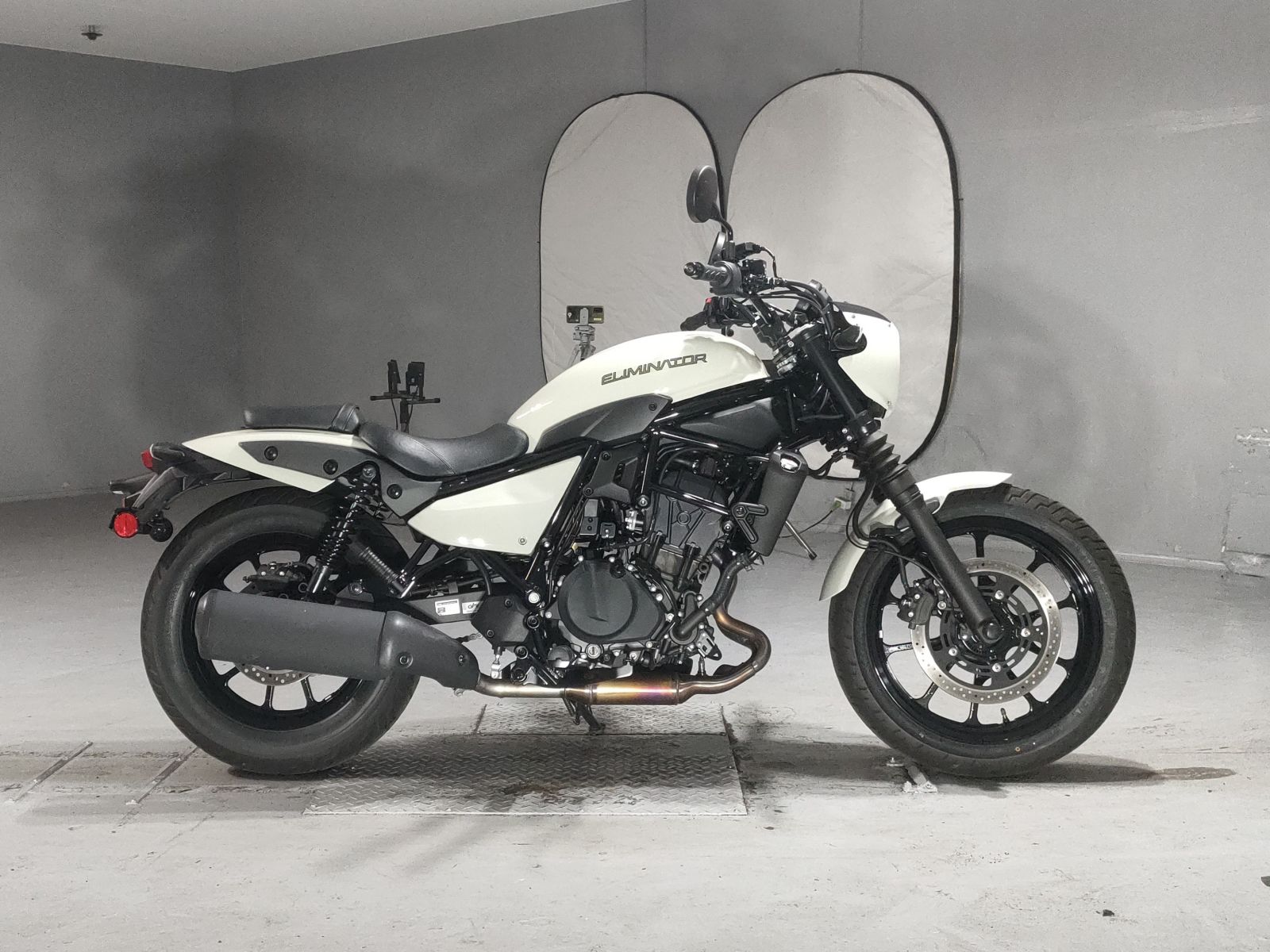 Kawasaki ELIMINATOR 400SE