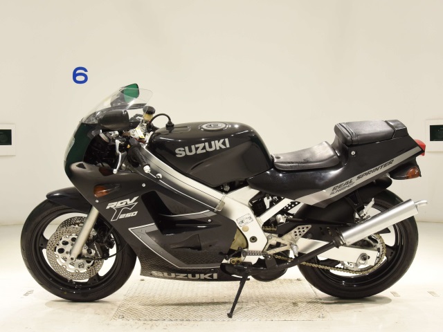 Suzuki RGV250