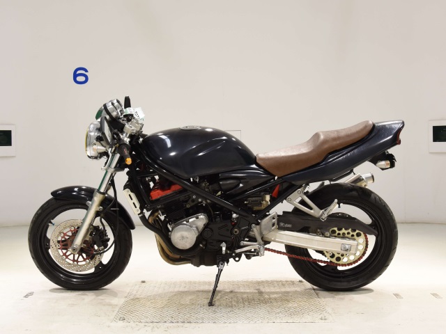 Suzuki BANDIT250-1