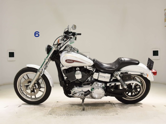 Harley-Davidson HARLEY FXDL1580