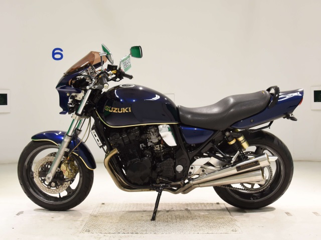 Suzuki INAZUMA 400