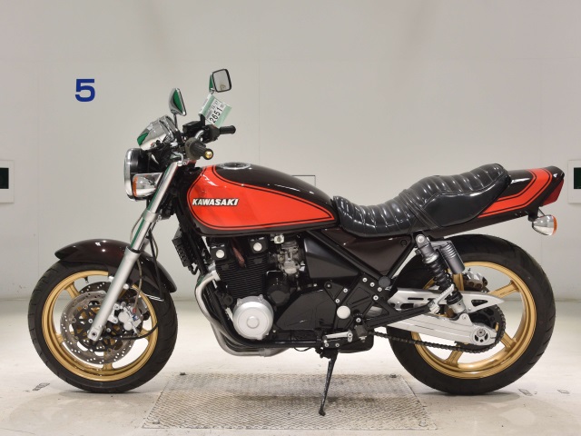 Kawasaki ZEPHYR400