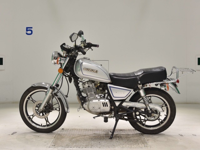 Suzuki GN125H