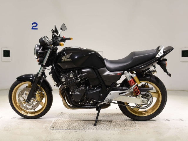 Honda CB400SFV-4