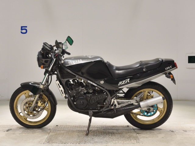 Yamaha RZ250R