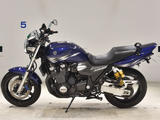 Yamaha XJR1300-2