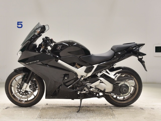 Honda VFR800F