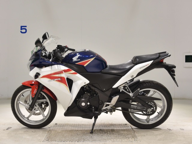 Honda CBR250R ABS