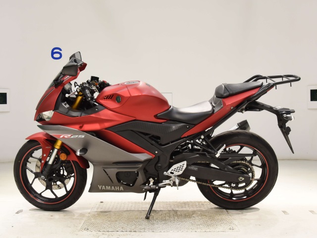 Yamaha YZF-R25A