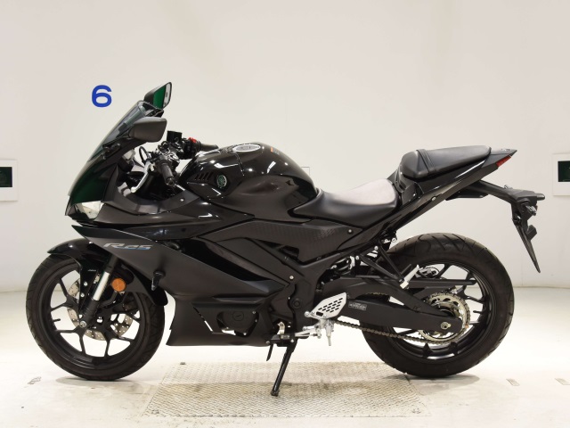 Yamaha YZF-R25A