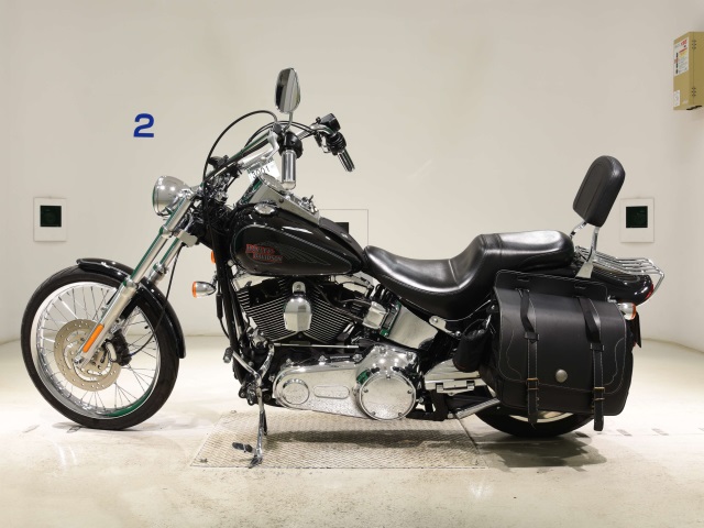 Harley-Davidson HARLEY FXSTC1580