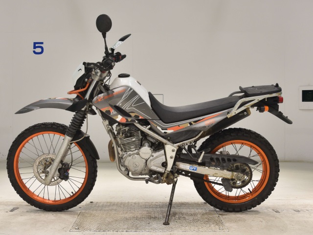 Yamaha SEROW 250-2