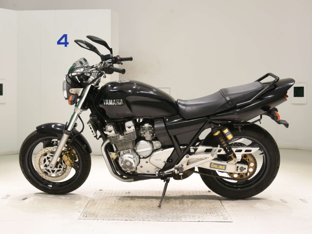 Yamaha XJR400R-2