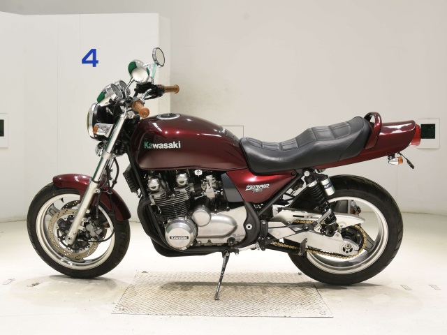 Kawasaki ZEPHYR750