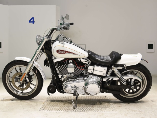 Harley-Davidson HARLEY FXDL1580