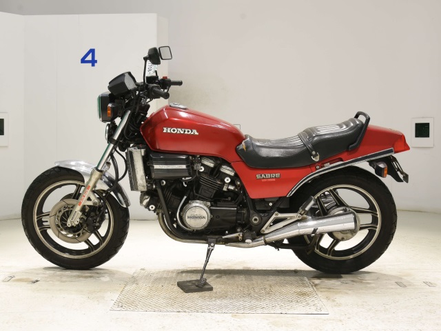 Honda VF750 SABER