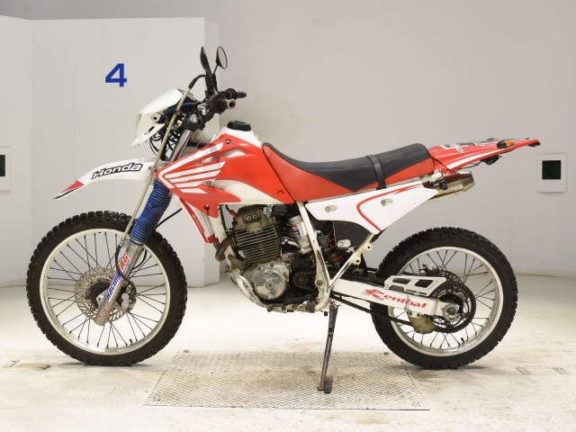 Honda XLR250R-4