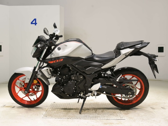 Yamaha MT-03