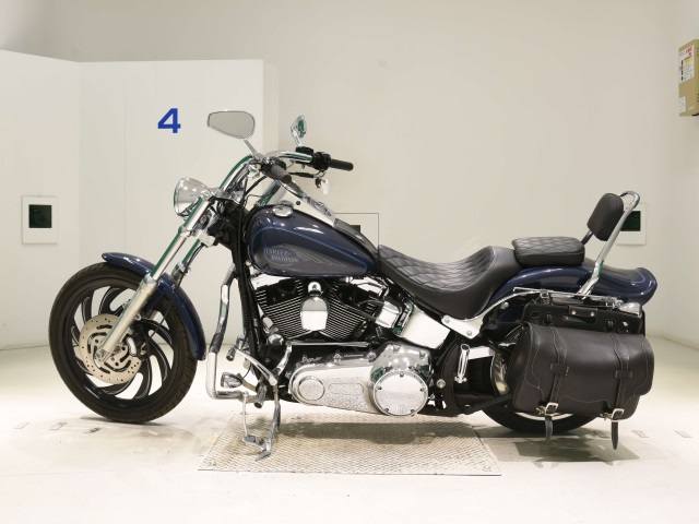 Harley-Davidson HARLEY FXSTC1580