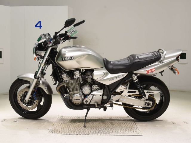 Yamaha XJR1300