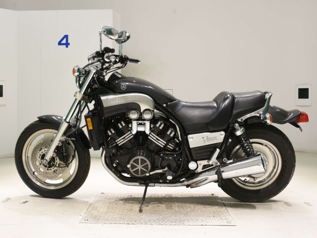 Yamaha V-MAX