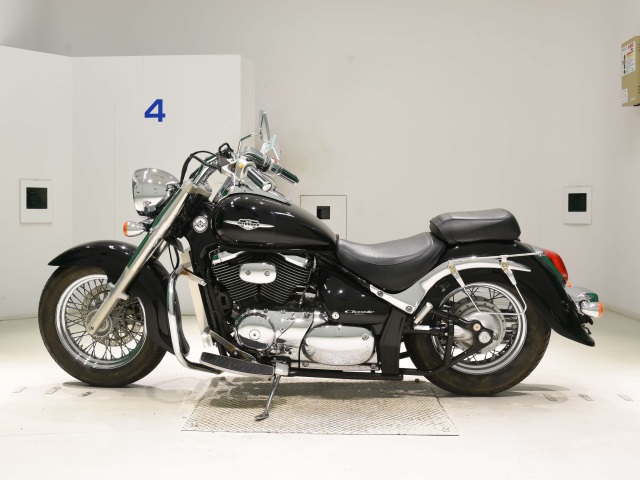 Suzuki INTRUDER 400 CLASSIC