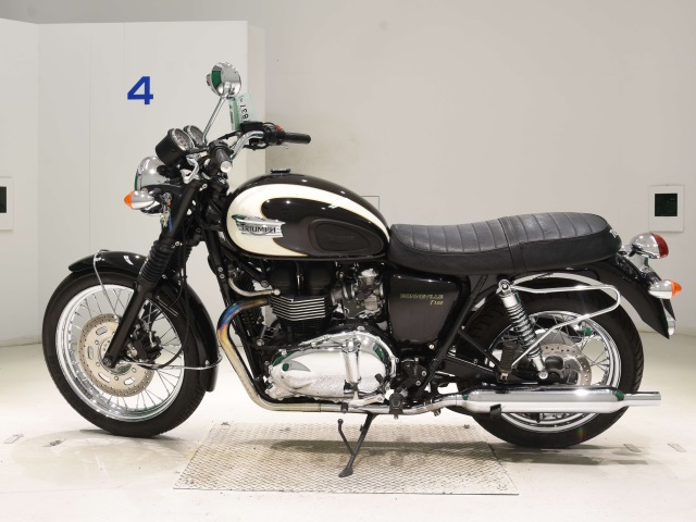 Triumph TRIUMPH BONNEVILLE T100