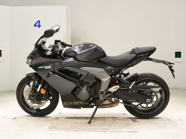 OTHER TRIUMPH DAYTONA 660