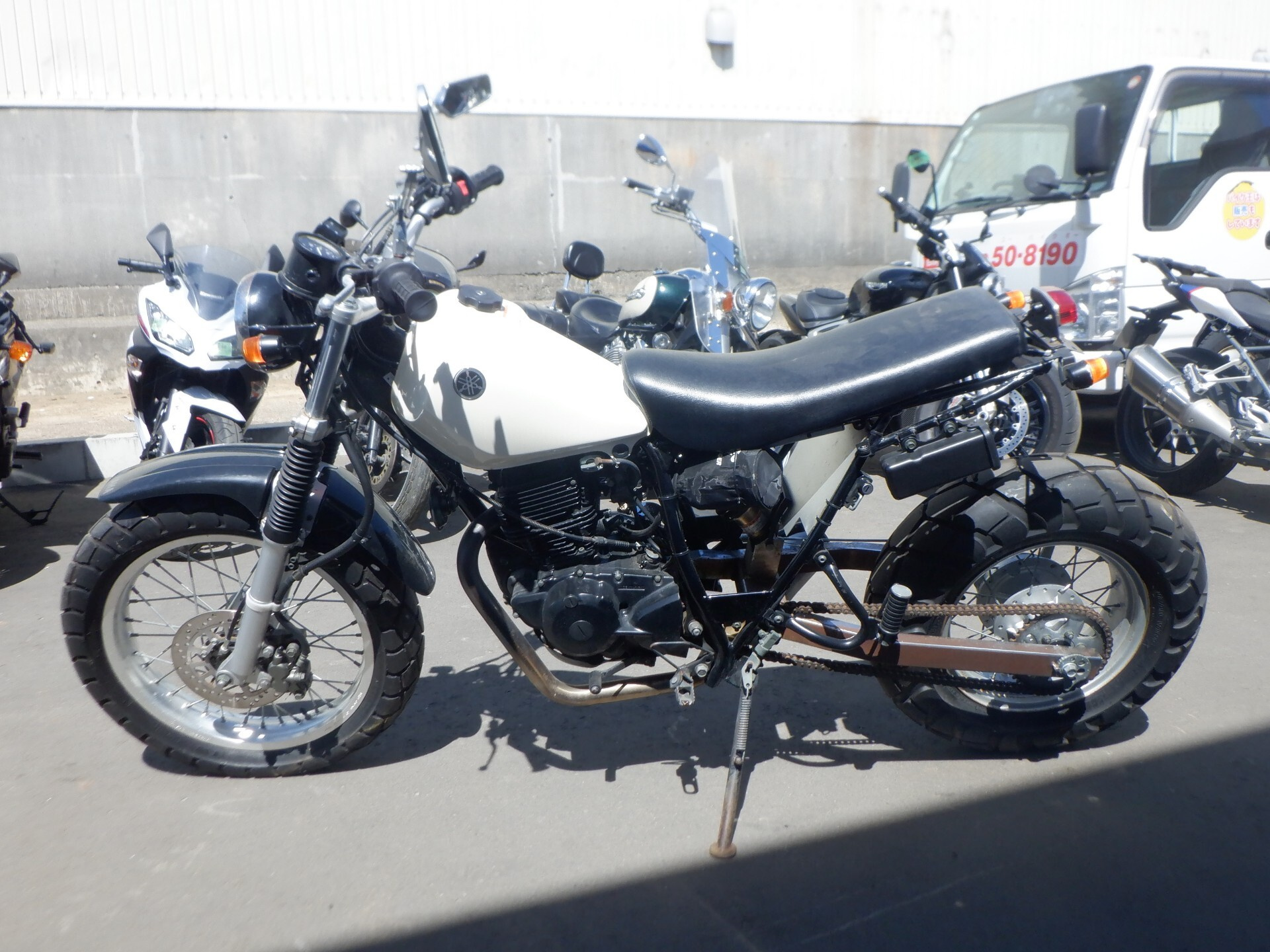 Yamaha TW225