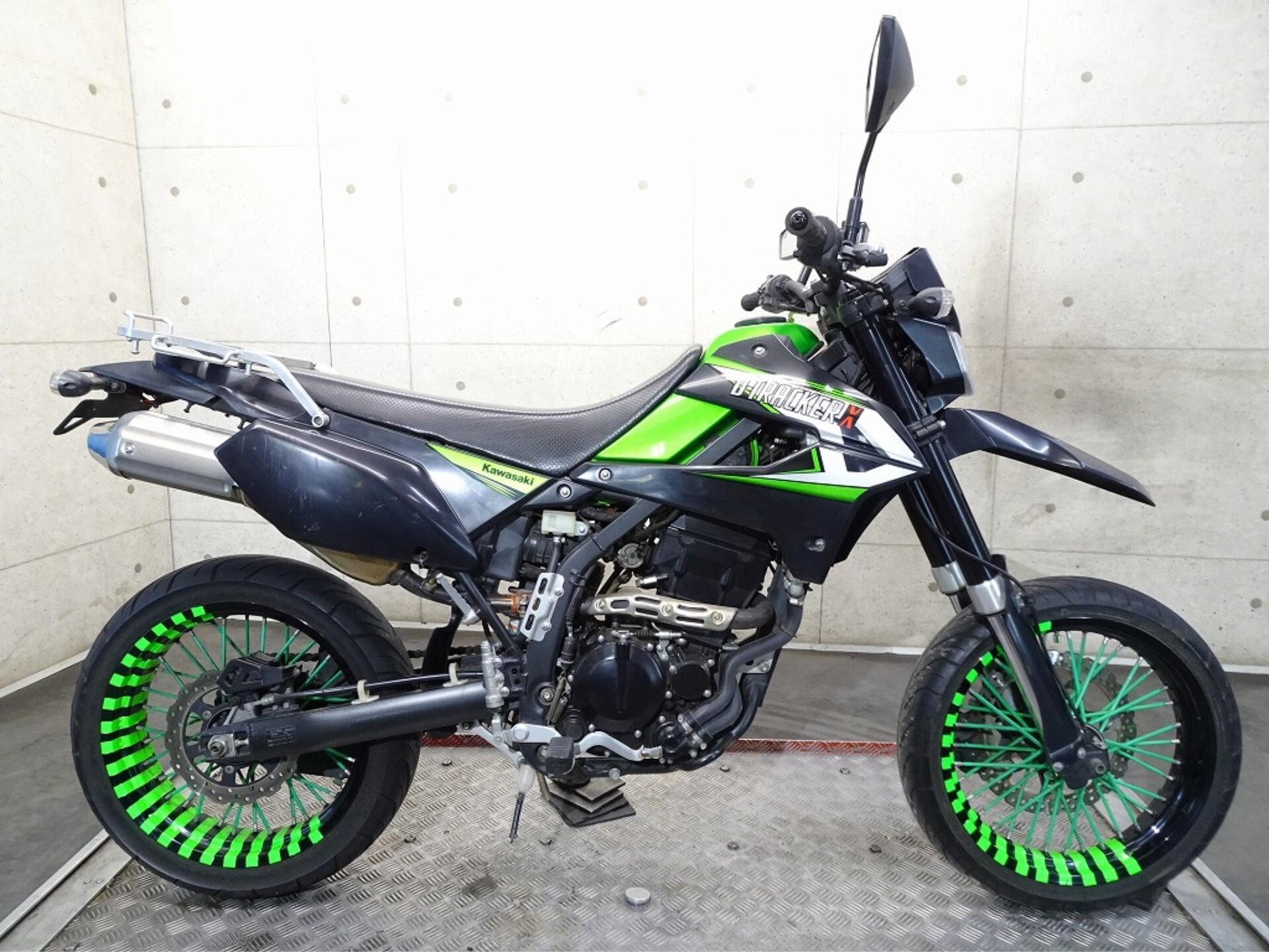 OTHER D-TRACKER X