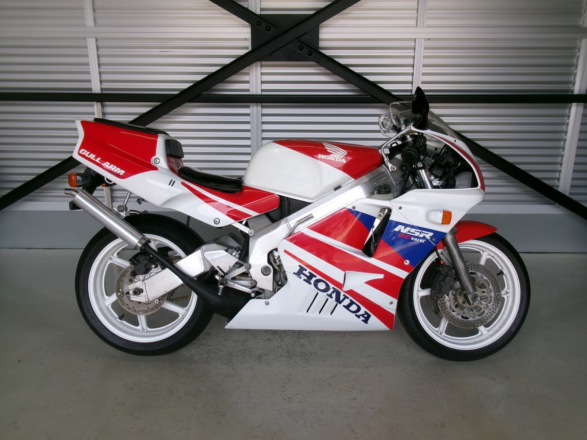 Honda NSR250R-1