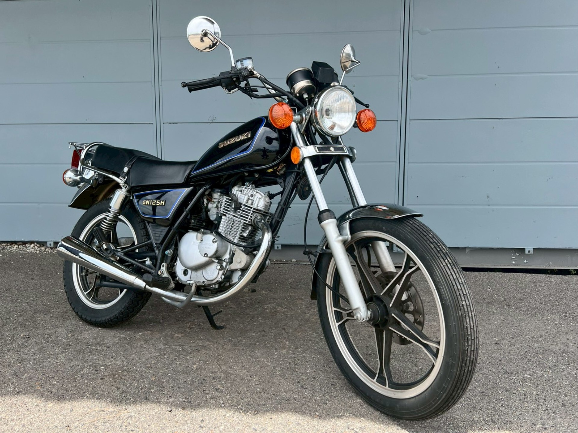 Suzuki GN125H