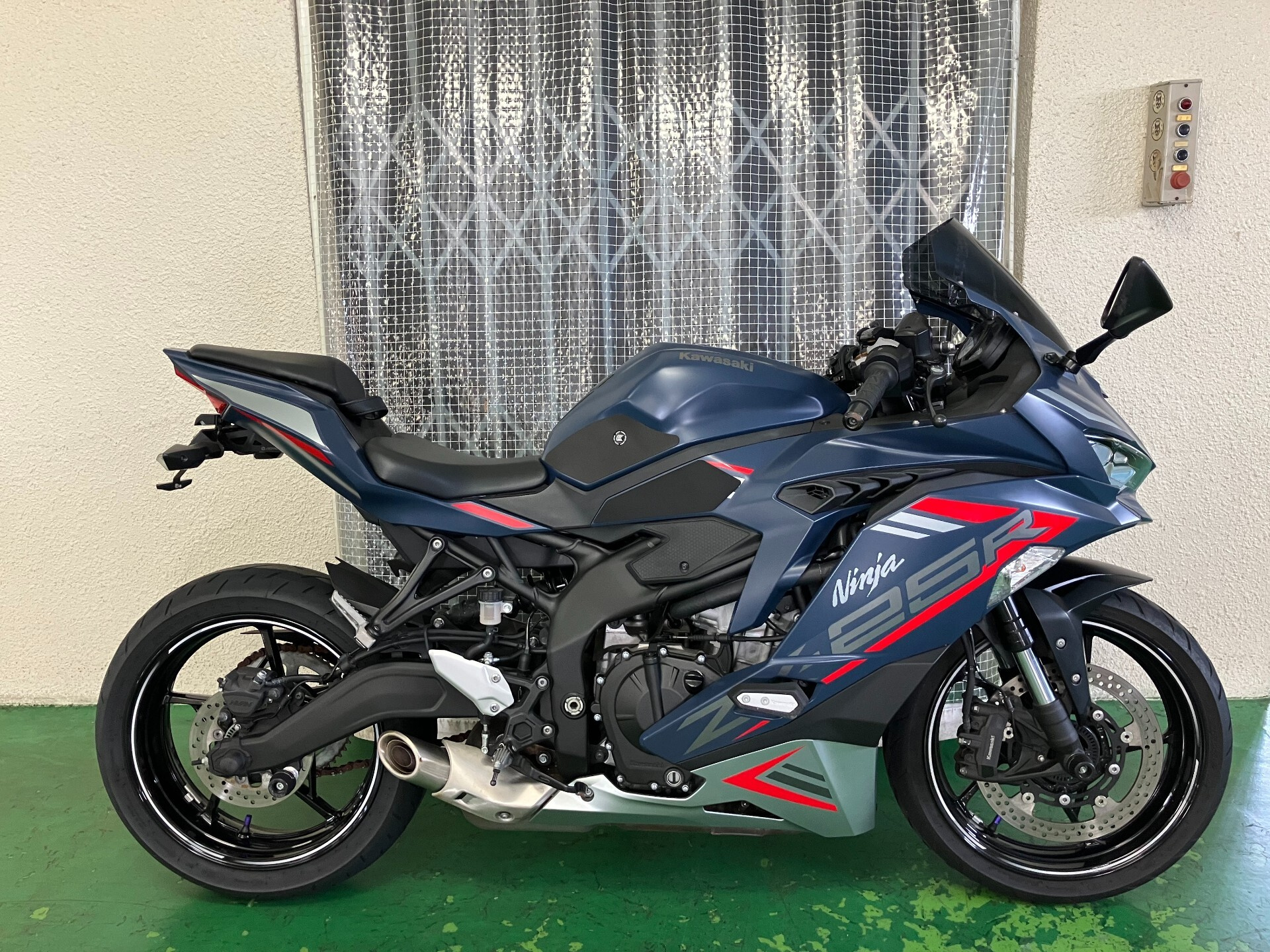 OTHER NINJA ZX-25R SE