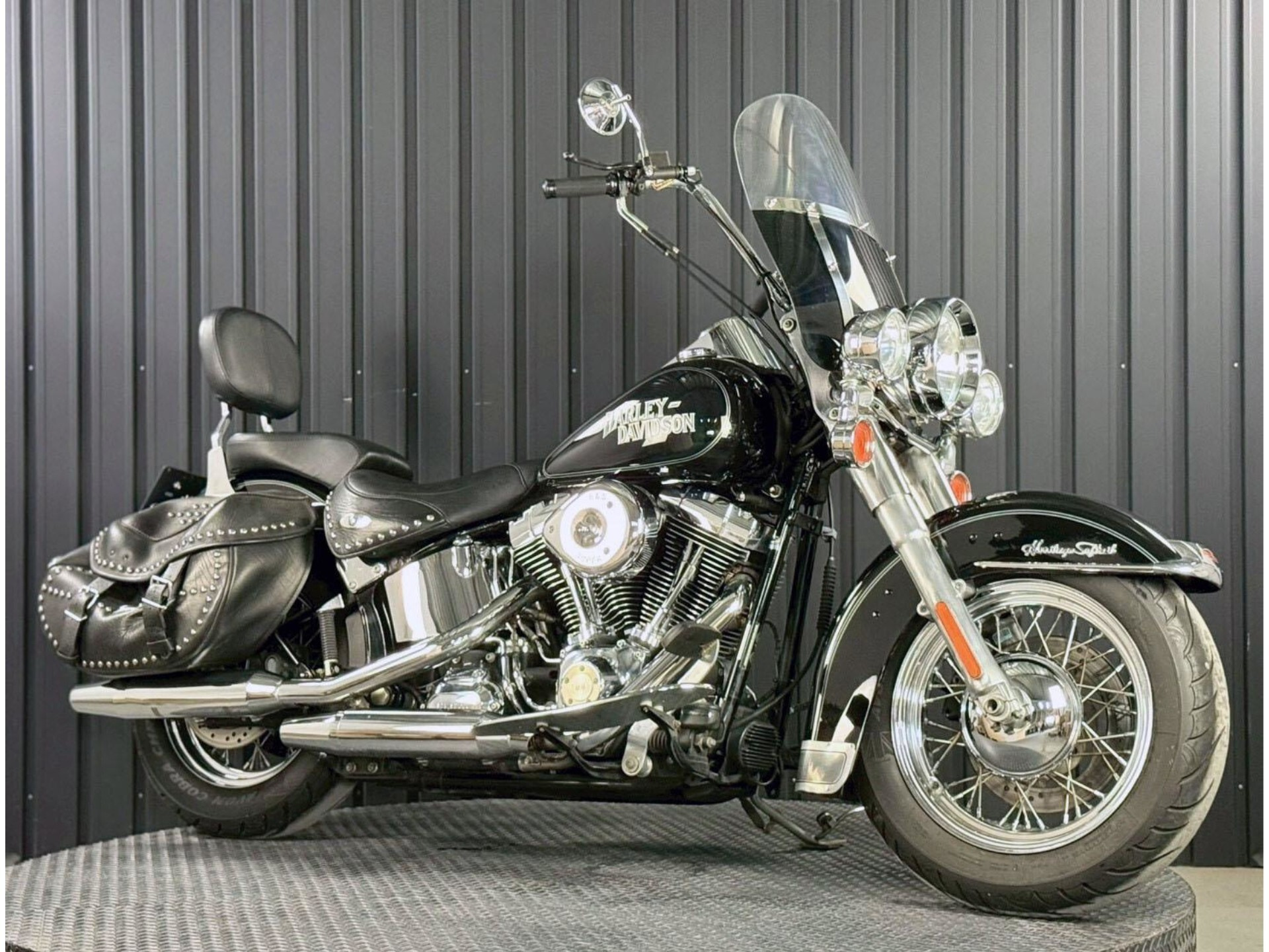Harley-Davidson HARLEY FLSTC