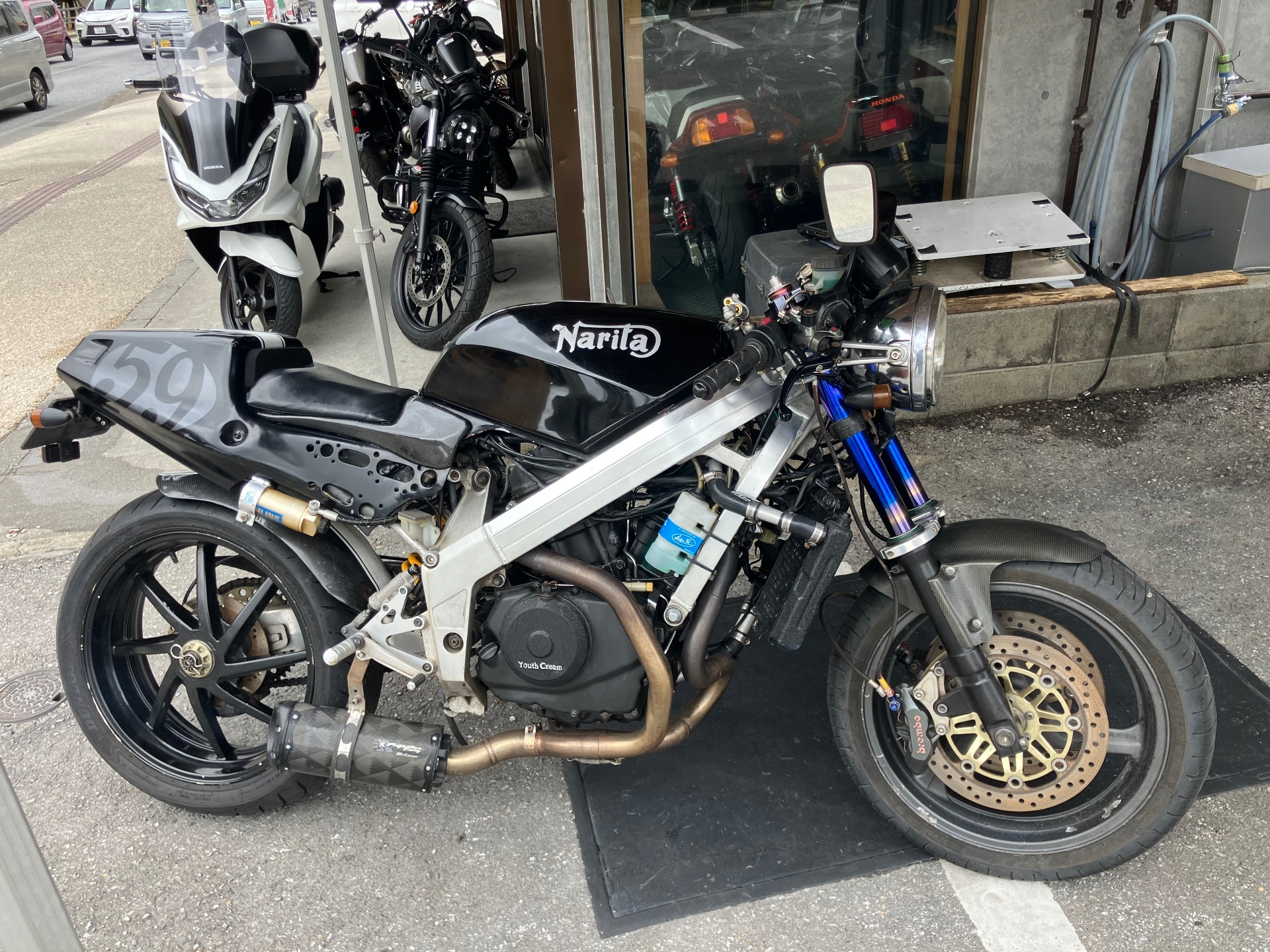 Honda BROS 650