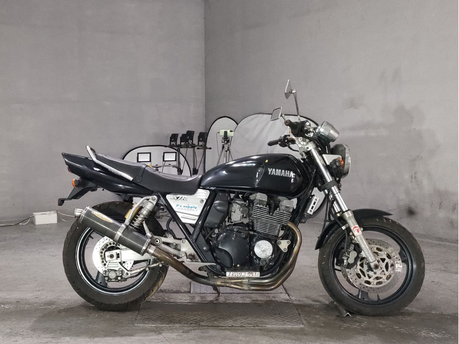 Yamaha XJR400