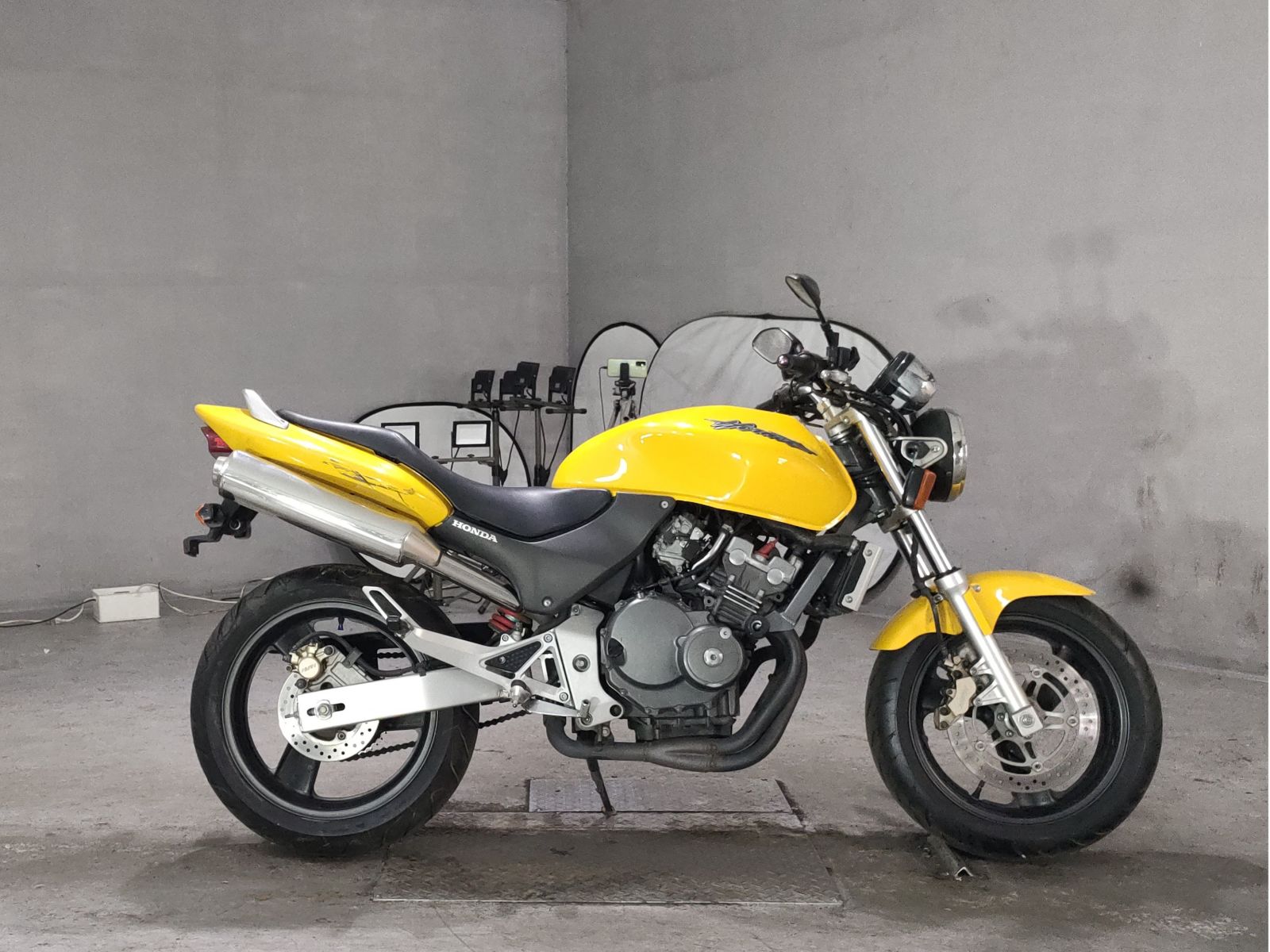 Honda HORNET250