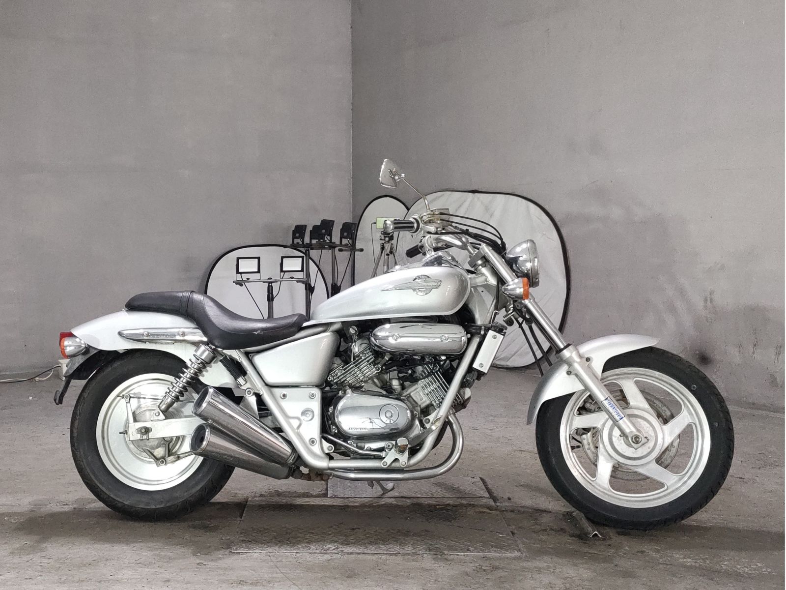 Honda MAGNA 250