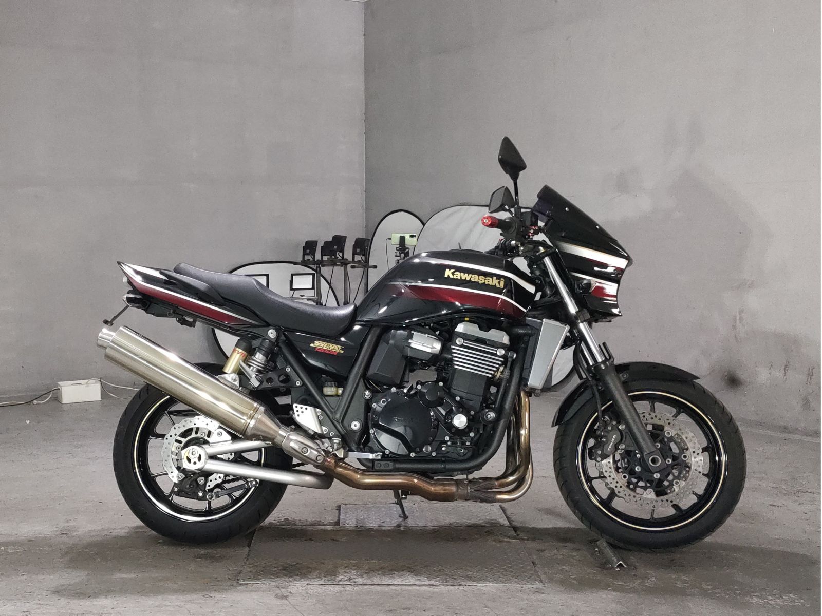 Kawasaki ZRX1200